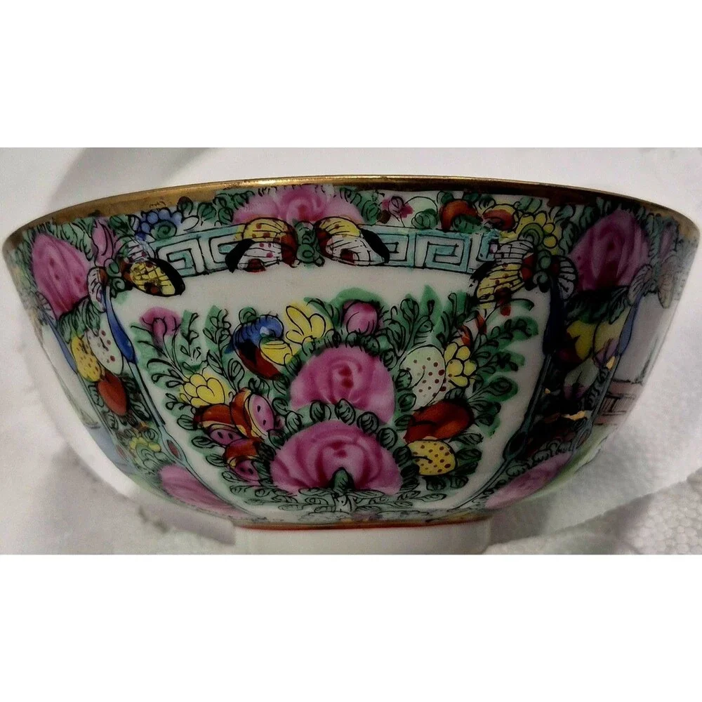 Vintage Rose Famille Medallion  6